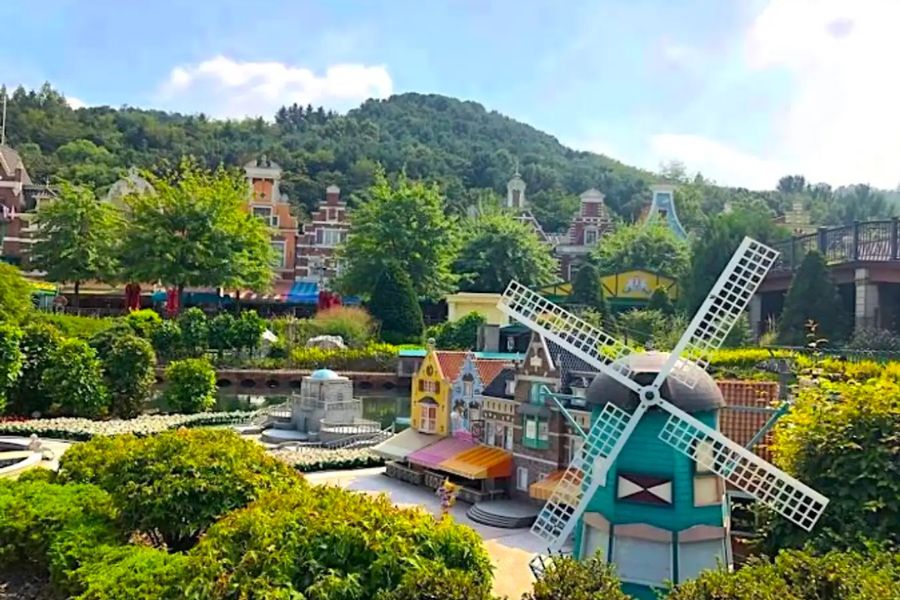 Lưu ý giờ mở cửa của công viên